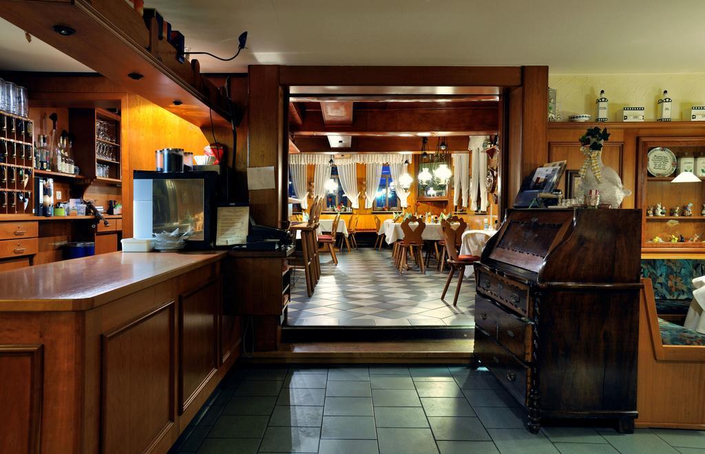 Hotel Zum Baecker Udenhain المظهر الخارجي الصورة