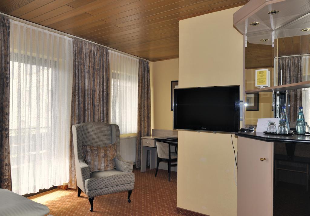 Hotel Zum Baecker Udenhain المظهر الخارجي الصورة