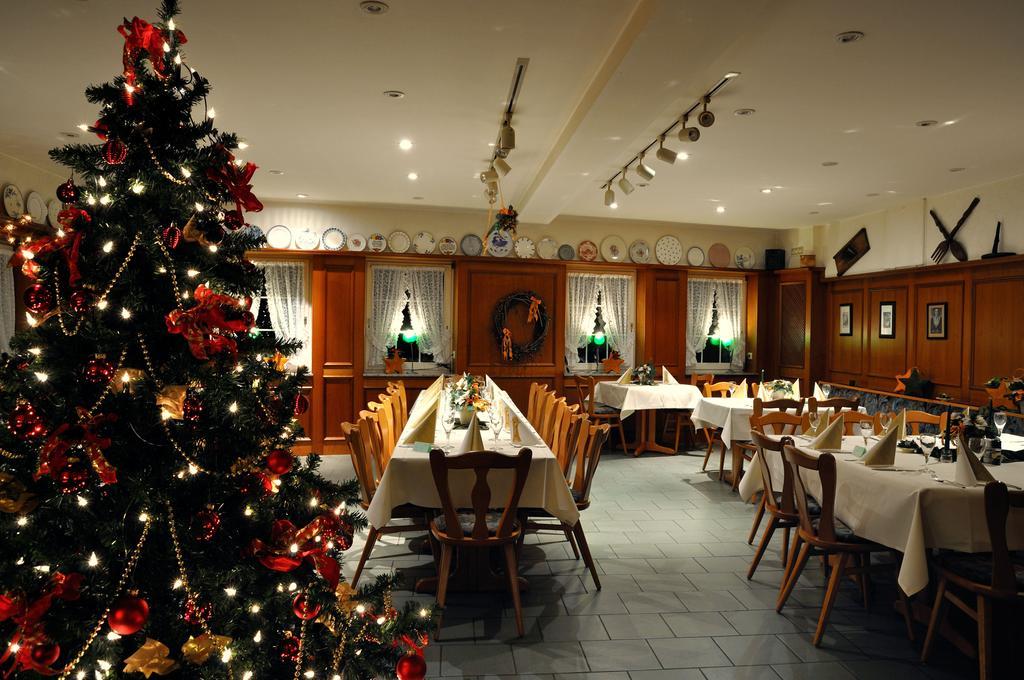 Hotel Zum Baecker Udenhain المظهر الخارجي الصورة