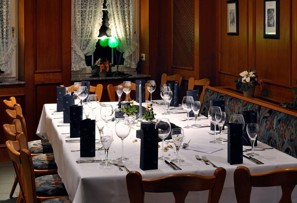 Hotel Zum Baecker Udenhain المظهر الخارجي الصورة
