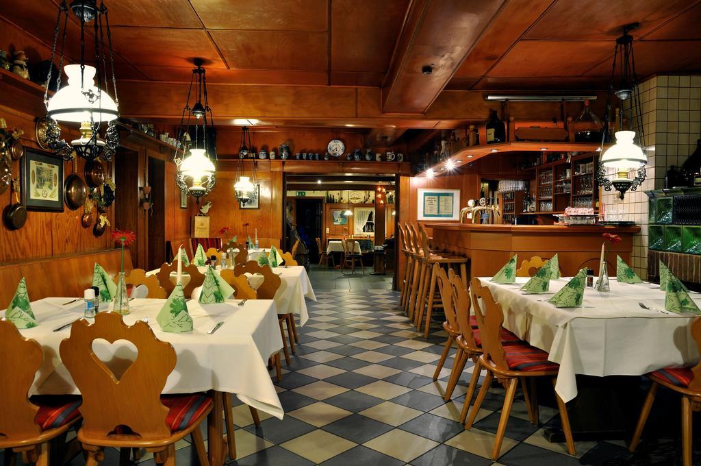 Hotel Zum Baecker Udenhain المظهر الخارجي الصورة